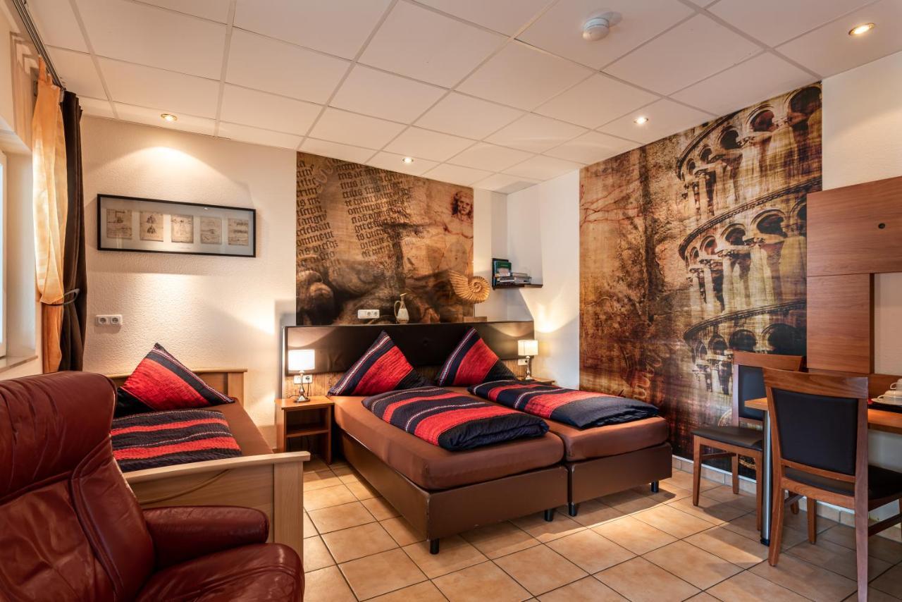Land-Hotel Zum Schwan, Garni Weilerswist-Metternich, 3 E-Ladestationen, Naehe Phantasialand, Palmenparadies Euskirchen 외부 사진