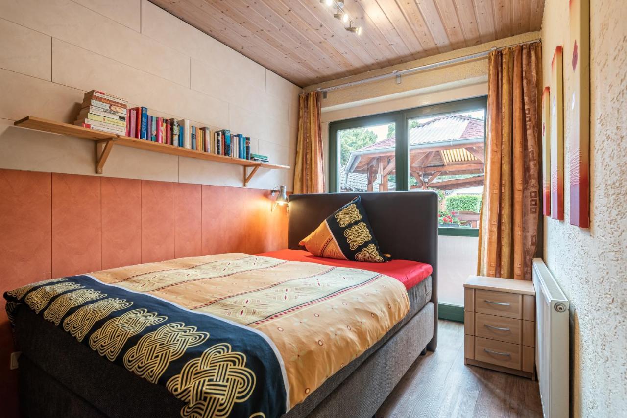 Land-Hotel Zum Schwan, Garni Weilerswist-Metternich, 3 E-Ladestationen, Naehe Phantasialand, Palmenparadies Euskirchen 외부 사진