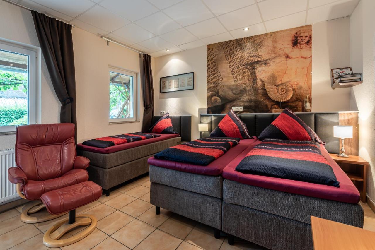 Land-Hotel Zum Schwan, Garni Weilerswist-Metternich, 3 E-Ladestationen, Naehe Phantasialand, Palmenparadies Euskirchen 외부 사진